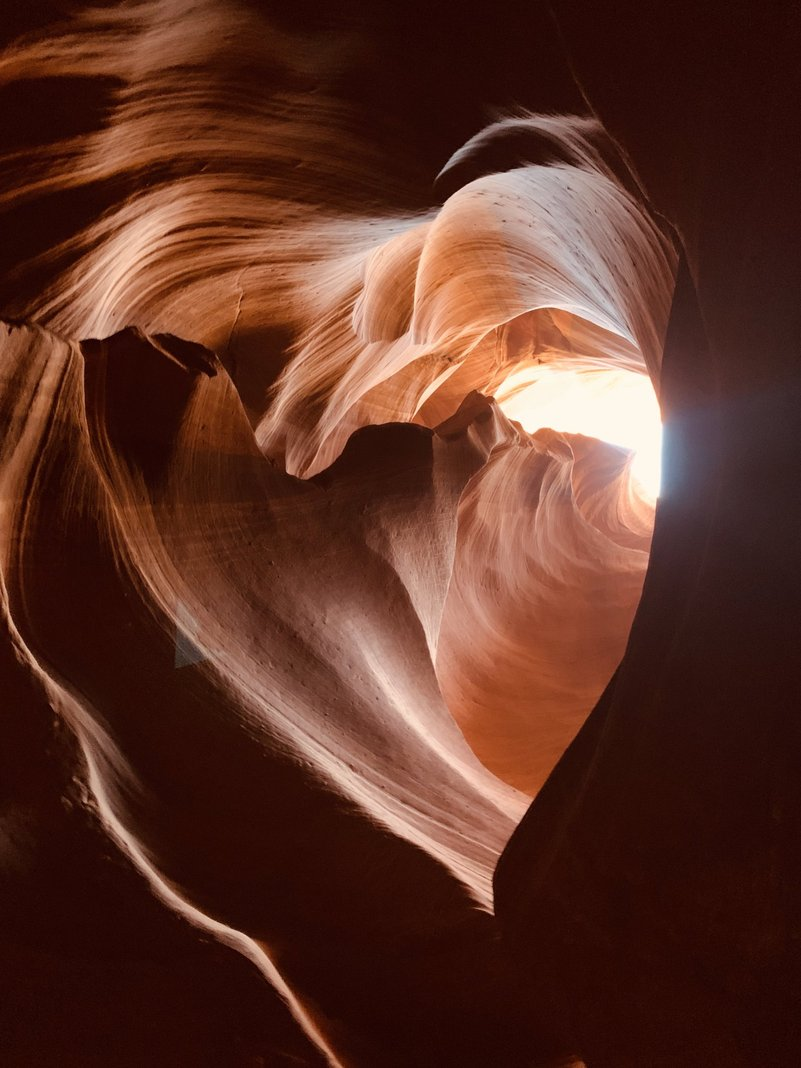 Antelope Canyon light beam