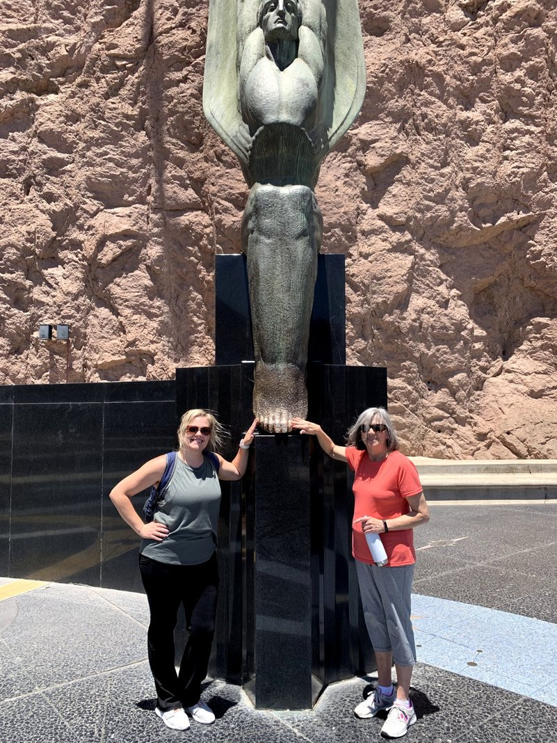 Hoover Dam bronze statue